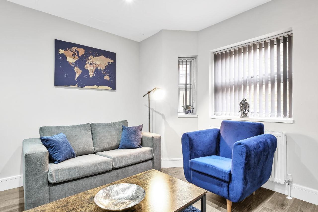 Apartment Crown Place 2 & 3 Bedroom Luxury Apts With Parking In By 360stays