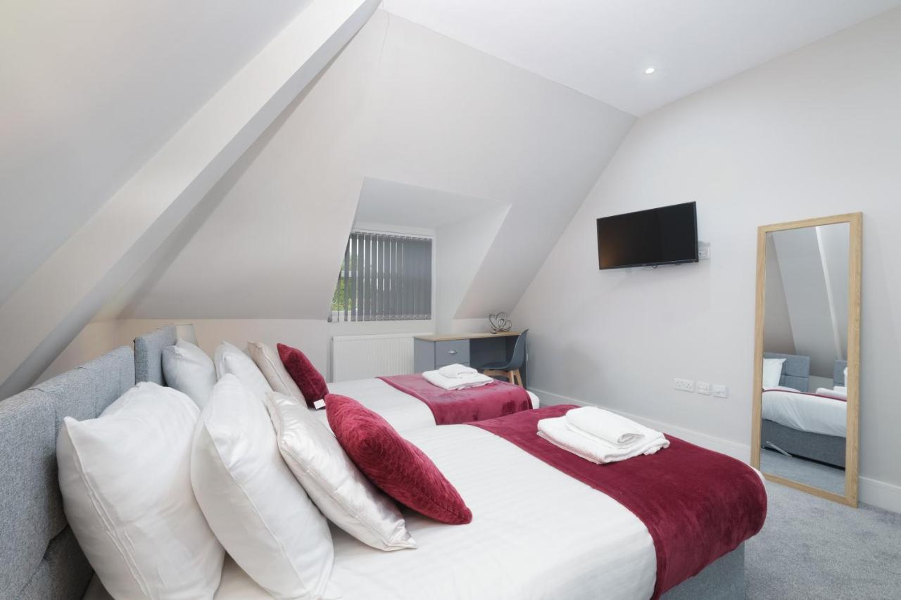 Apartment Crown Place 2 & 3 Bedroom Luxury Apts With Parking In By 360stays