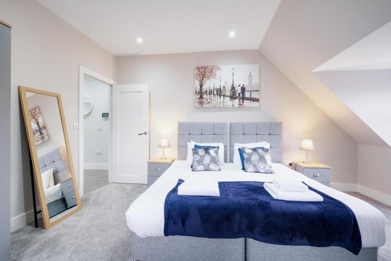 Apartment Crown Place 2 & 3 Bedroom Luxury Apts With Parking In By 360stays *