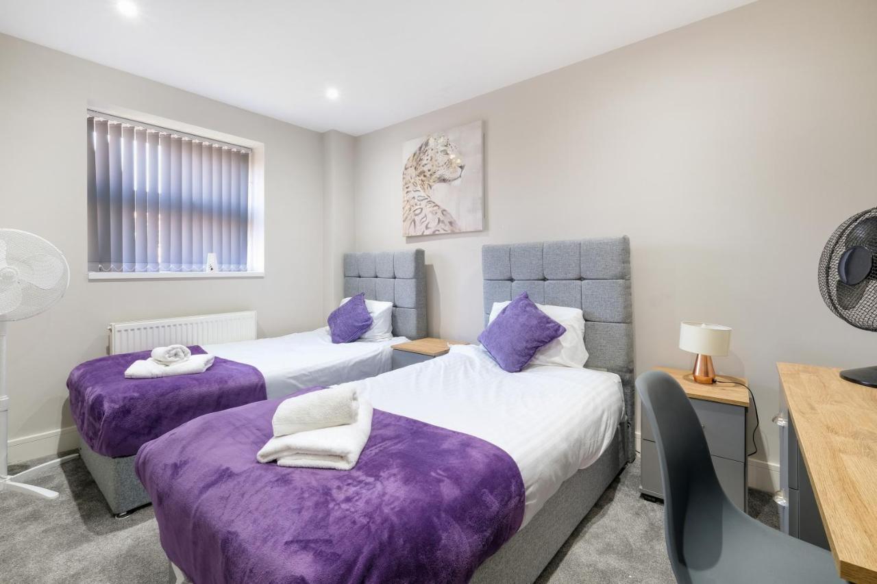 Crown Place 2 & 3 Bedroom Luxury Apts With Parking In By 360stays