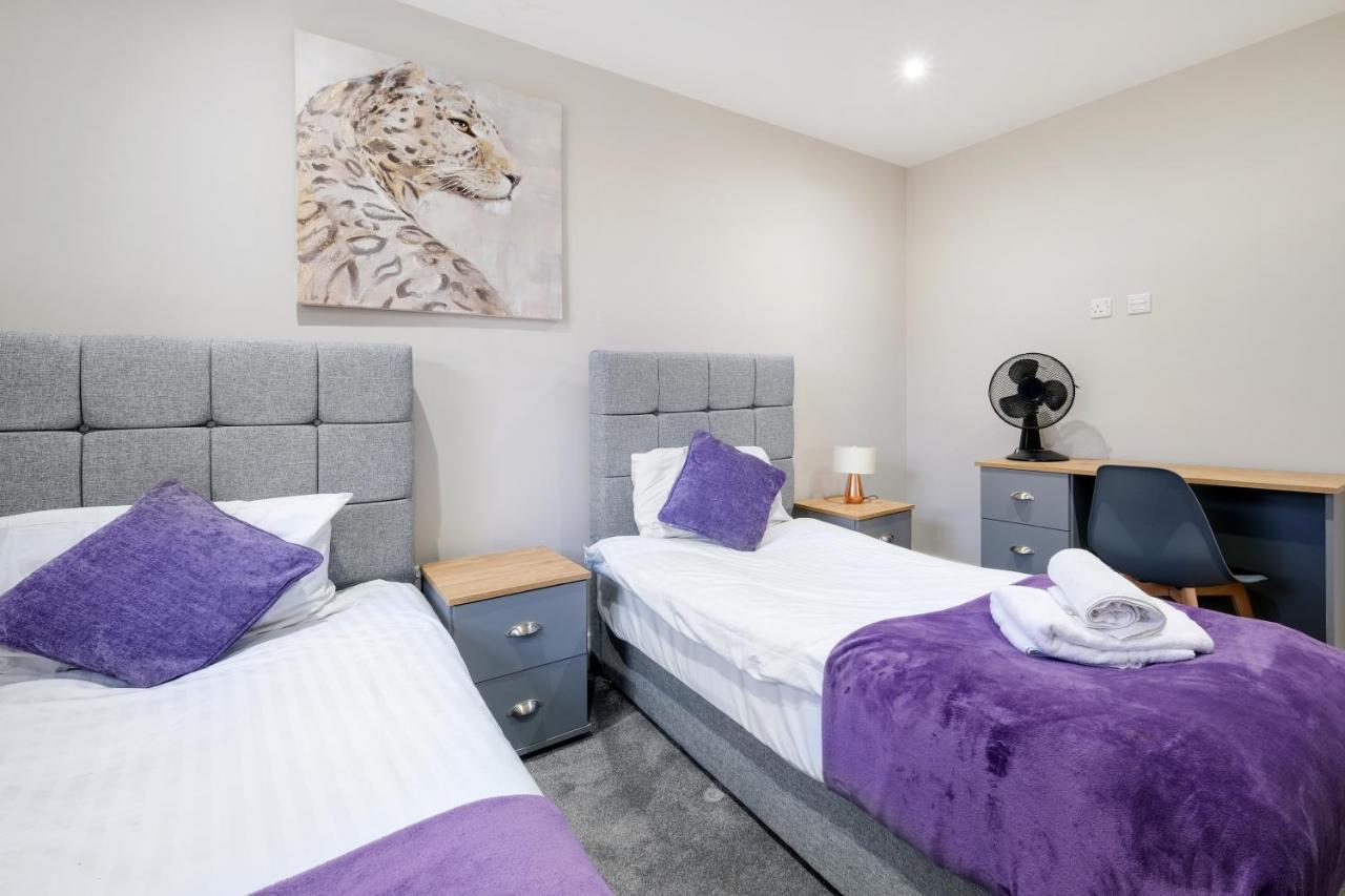 Apartment Crown Place 2 & 3 Bedroom Luxury Apts With Parking In By 360stays *